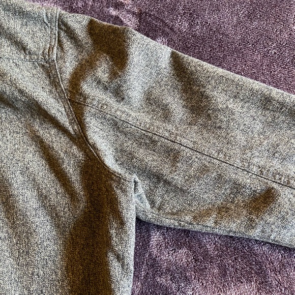 Brilliant Grayer’s Button-Up 🩶 - Picture 7 of 13